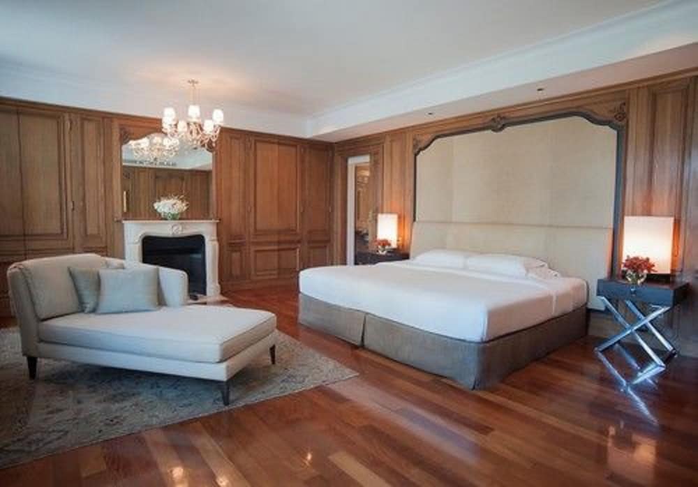 Room, 1 King Bed, Balcony (Palace)