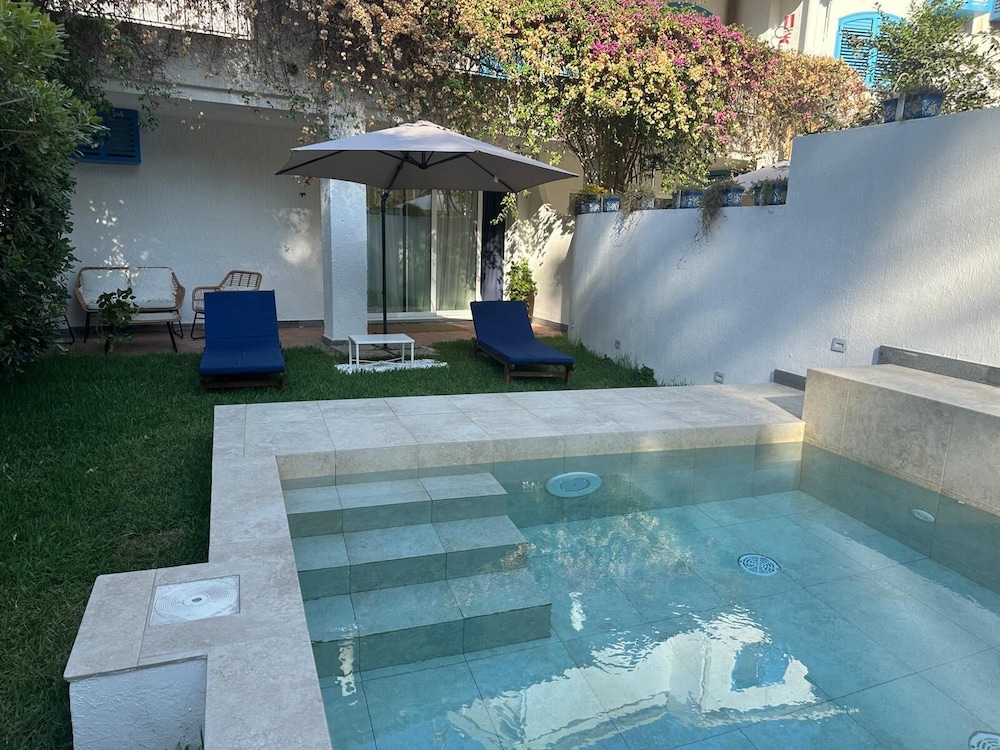 Suite - Photo 6