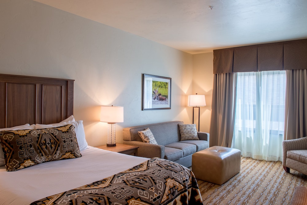Deluxe Room, 2 Queen Beds with 1 Sofa bed photo 3