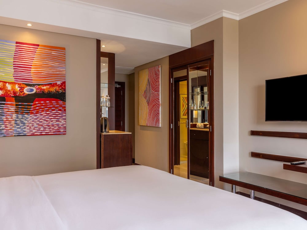 Superior Room, 1 King Bed - Photo 1