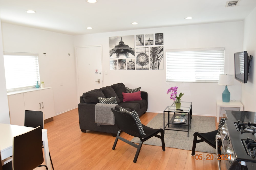 Classic Apartment photo 1
