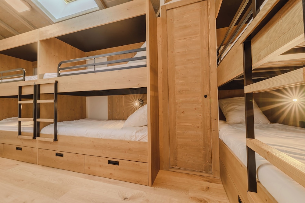 4 PIECES 2 CABINES DUPLEX 10-12 PERSONNES STANDARD photo 2
