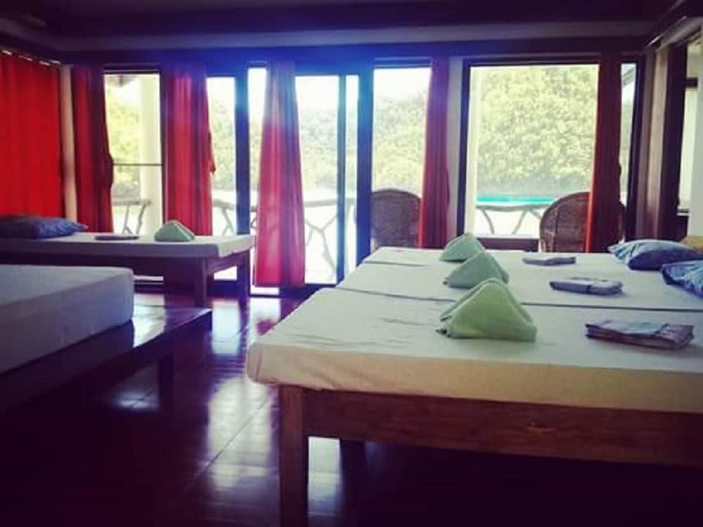 Family Room, Non Smoking, Sea View photo 2