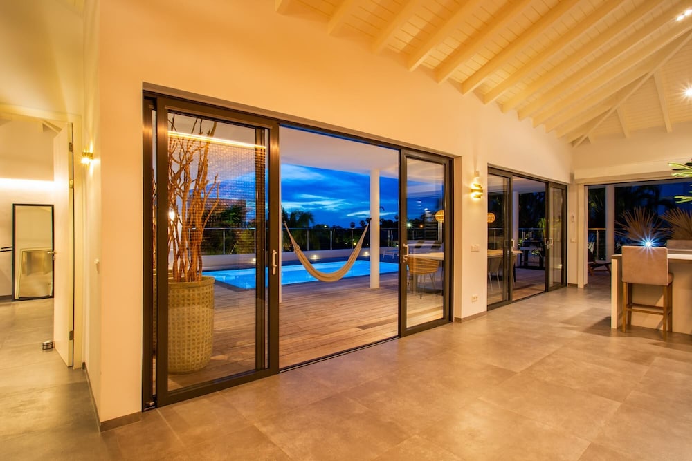 Villa photo 1