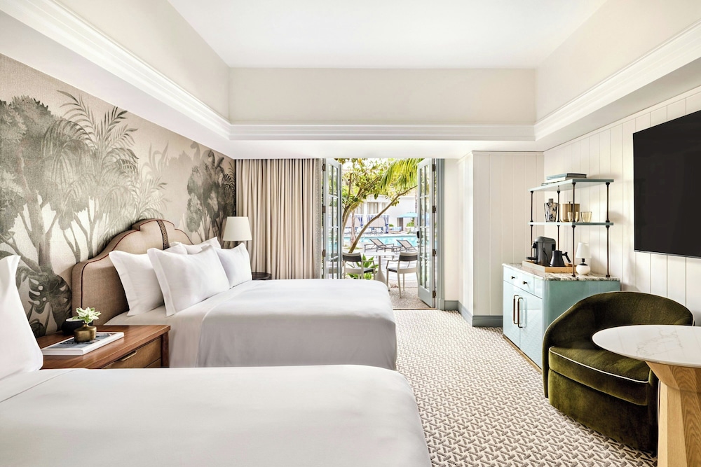 Room, 2 Queen Beds (View) - Photo 2