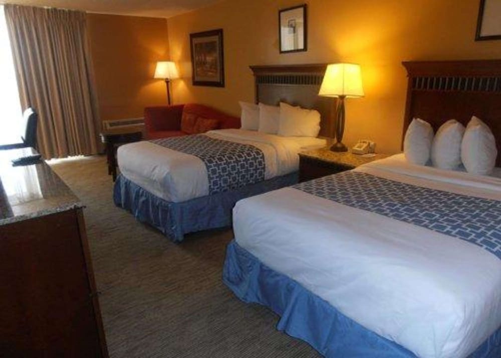Room, 2 Double Beds, Non Smoking (Efficiency) photo 1