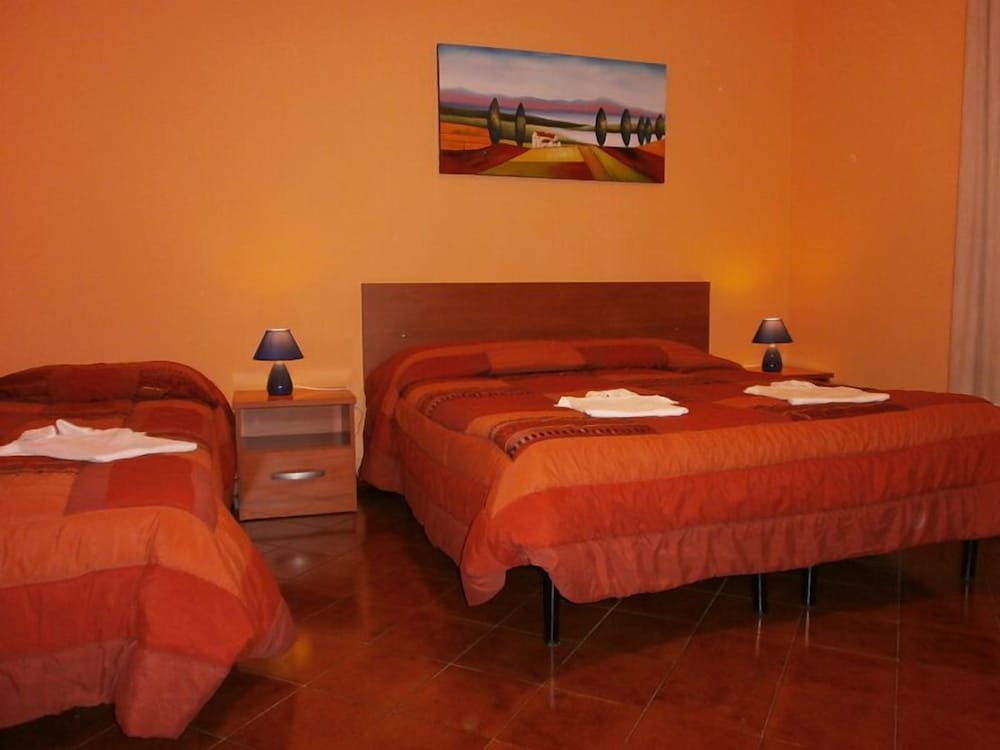 Standard Triple Room photo 3