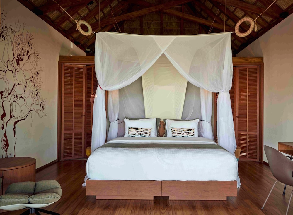 Bungalow, 1 King Bed, Garden View photo 1