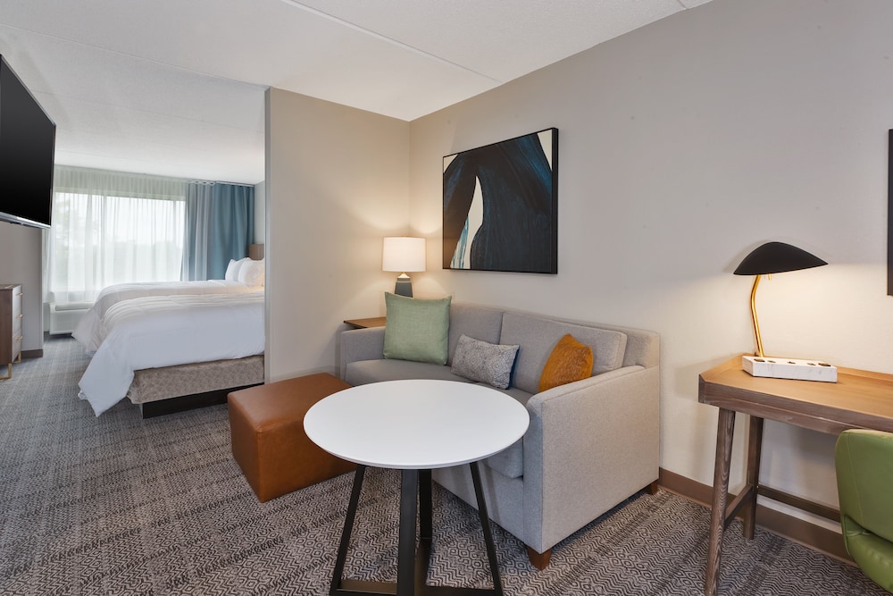 Studio Suite, 2 Queen Beds, Accessible Bathtub, Kitchen (Mobility) - Photo 2