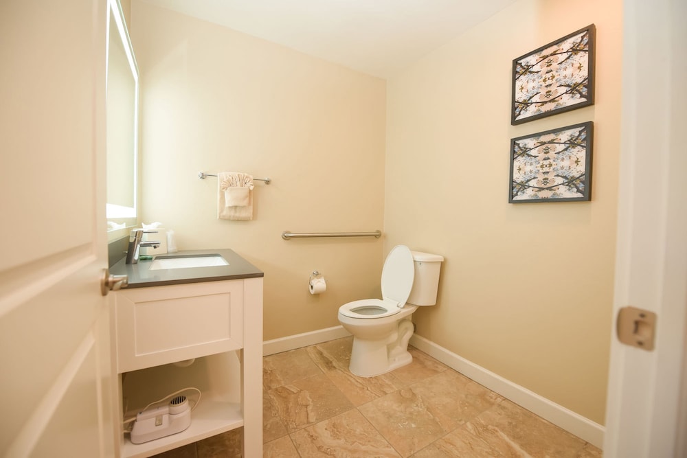 Waterside Suites and Marina, Photo 15