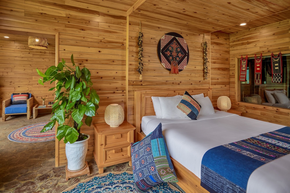Deluxe Room, Balcony, Mountain View