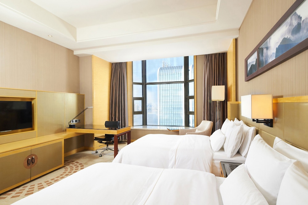 Club Room, 2 Double Beds, City View - Photo 1