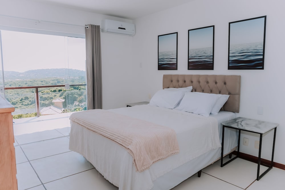 Comfort Room, 1 Queen Bed, Sea View