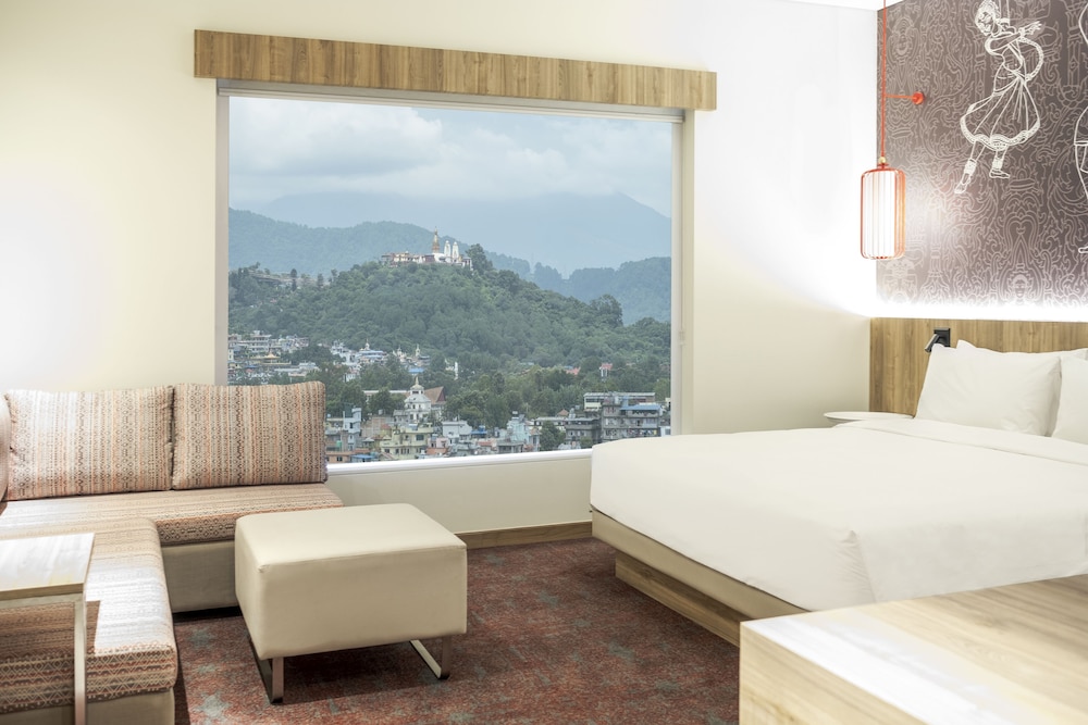 City View King with Sofa Seater - Photo 2