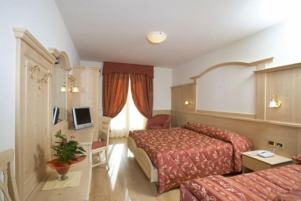 Superior Double or Twin Room photo 1