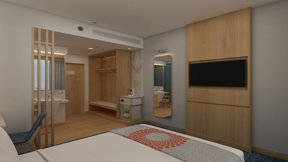 Premium Room, 1 Queen Bed photo 3