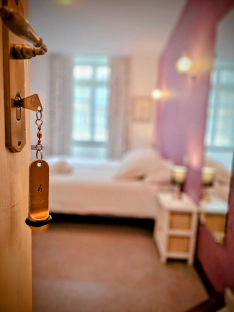 Standard Twin Room, City View photo 2