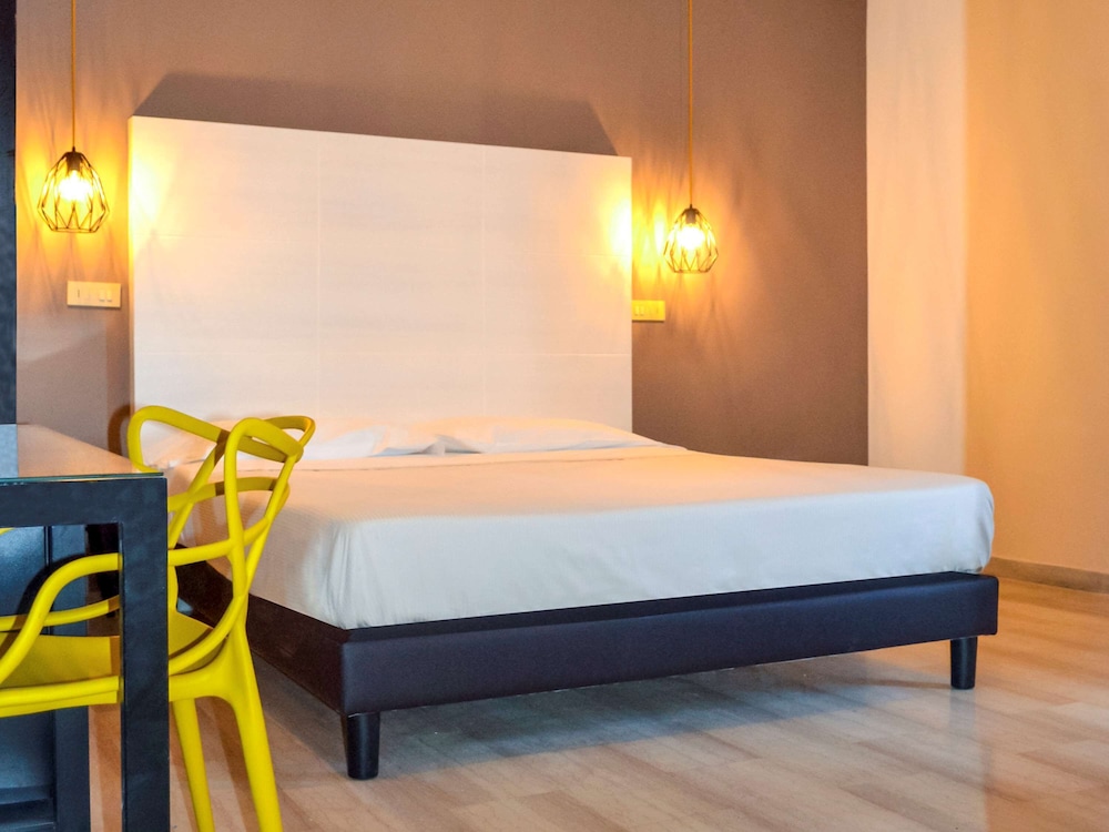 Standard Double Room, 1 Double Bed with Sofa bed photo 3