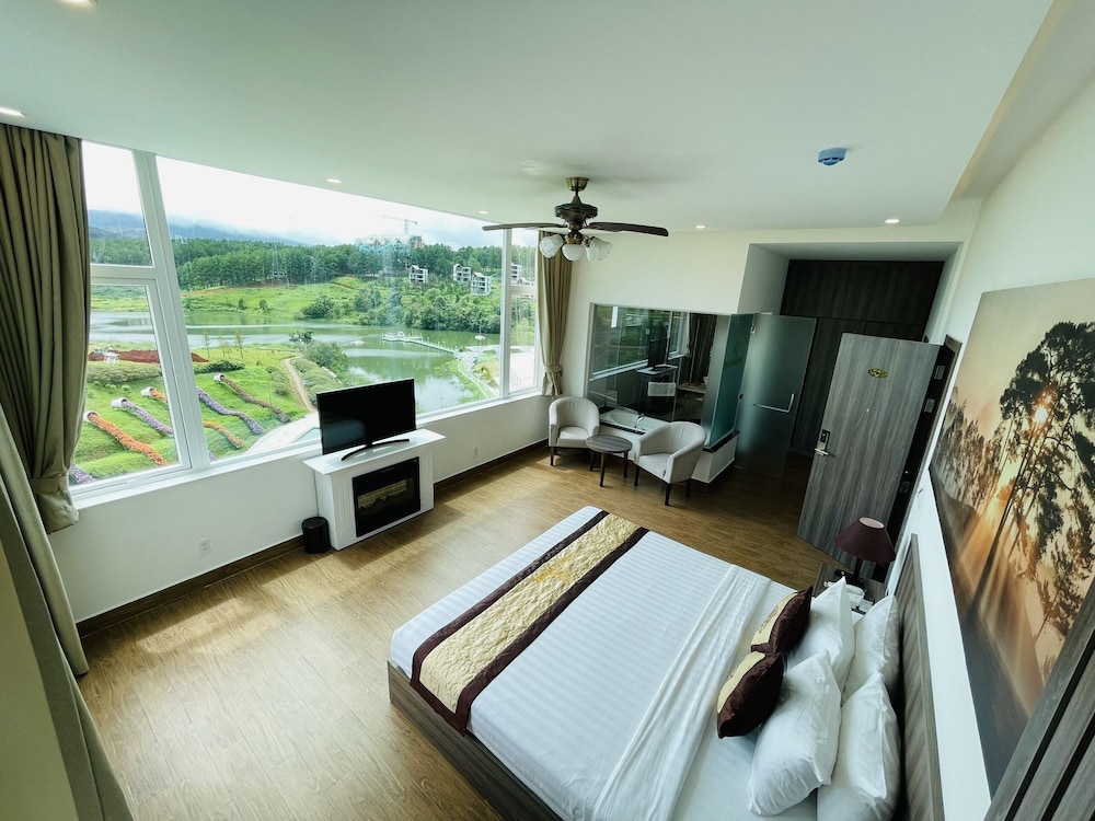 Premier Double Room photo 3