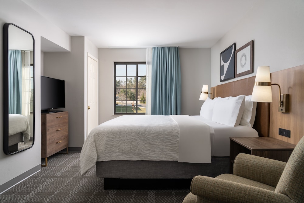 Suite, Multiple Beds - Photo 7