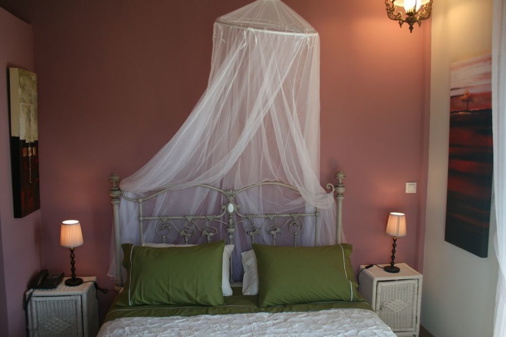 Standard Double Room, Fireplace photo 1