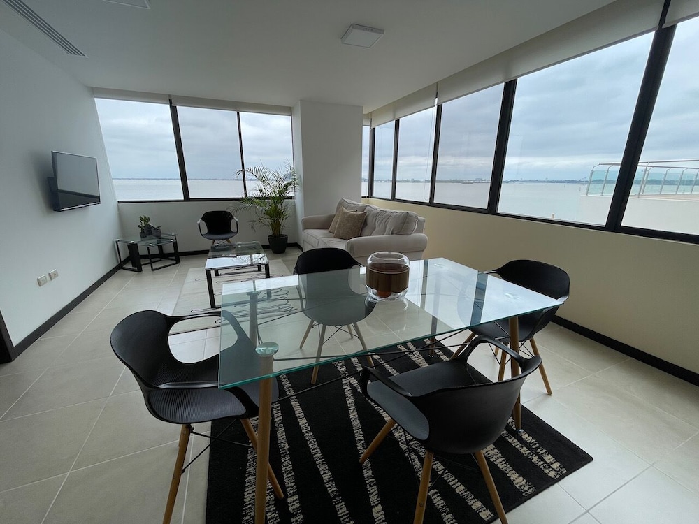 Family Apartment photo 1