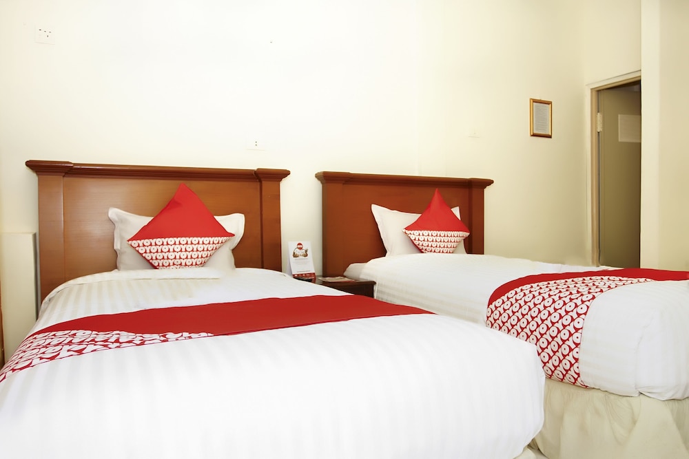 Deluxe Twin Room photo 3