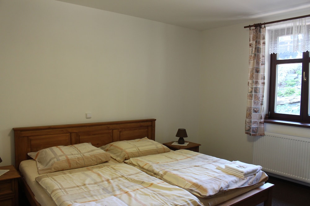 Basic Double Room - Photo 1