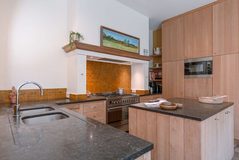Huyze Termote - Prime Villa With Wonderful Garden, Photo 19