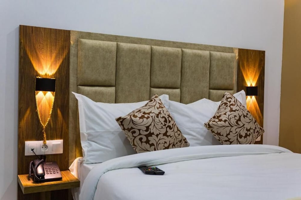Comfort Double Room, 1 Queen Bed, Non Smoking, City View photo 1