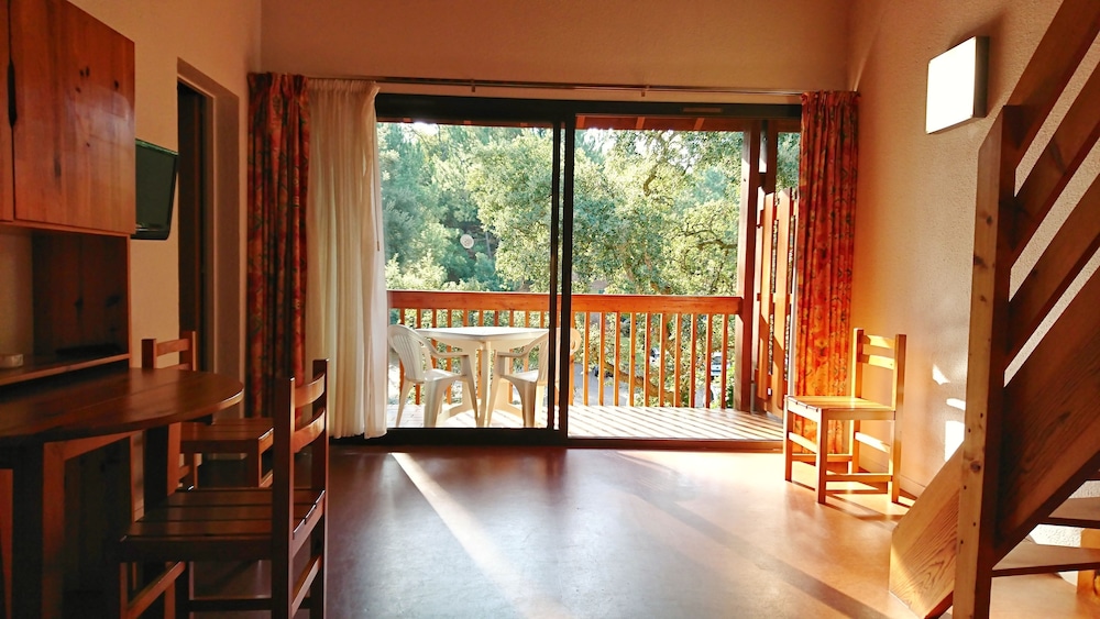 Apartment, Multiple Beds, Non Smoking photo 1