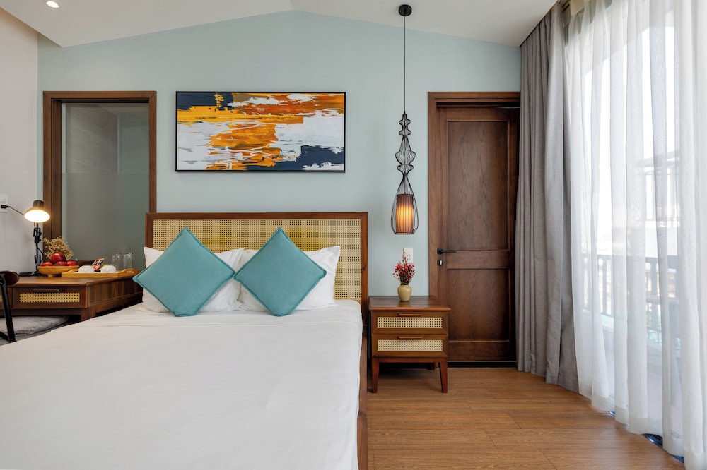 Superior Double Room, Balcony - Photo 10