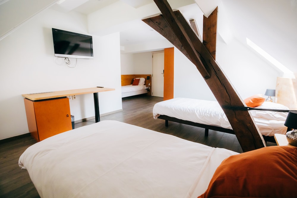 Classic Triple Room photo 1