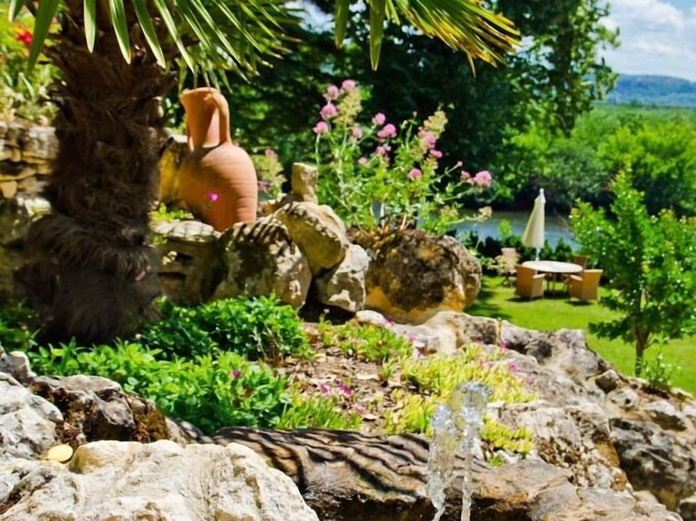 Standard Double Room, Ensuite, Garden View (Marqueyssac) photo 2