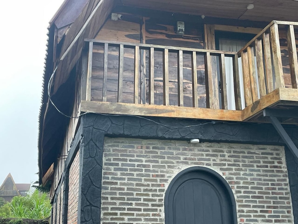 Deluxe Villa, Balcony, Hill View