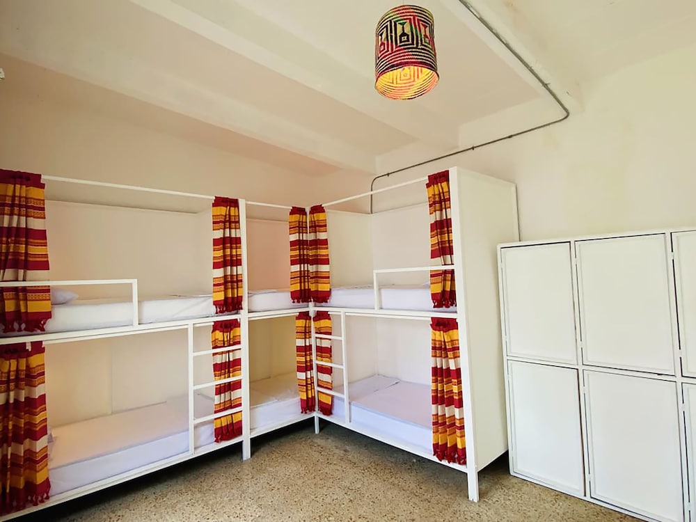 Basic Shared Dormitory (6 beds)