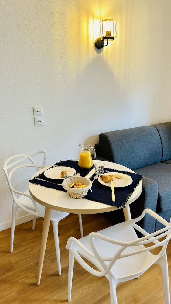 Duplex, Kitchenette - Photo 6