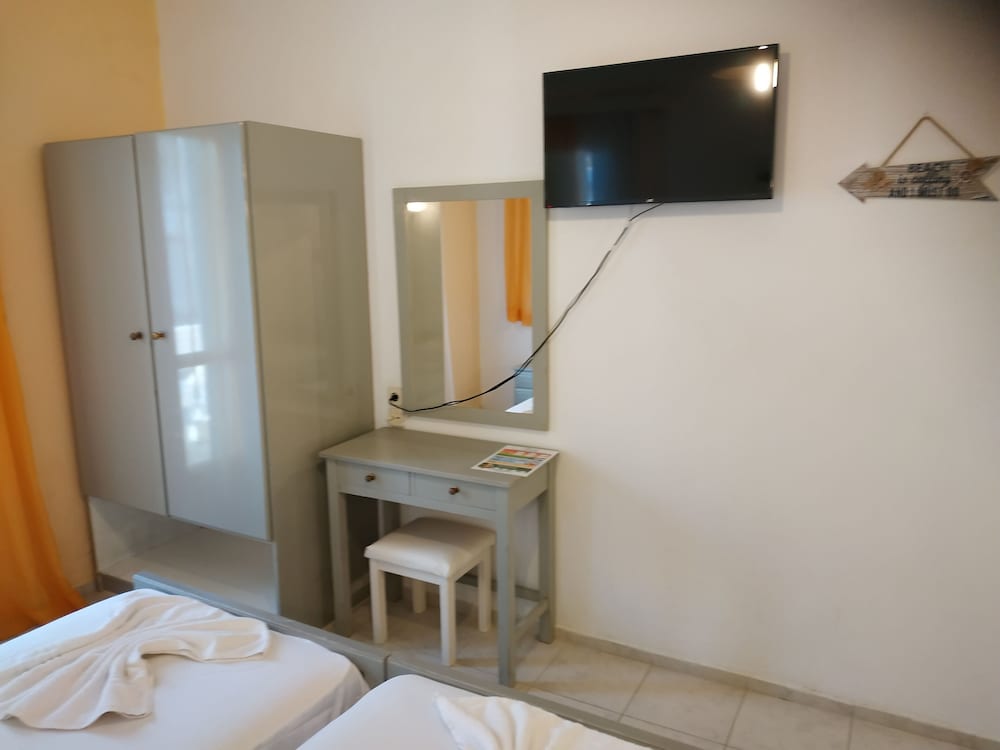 Studio, Multiple Bedrooms, Balcony, Garden View