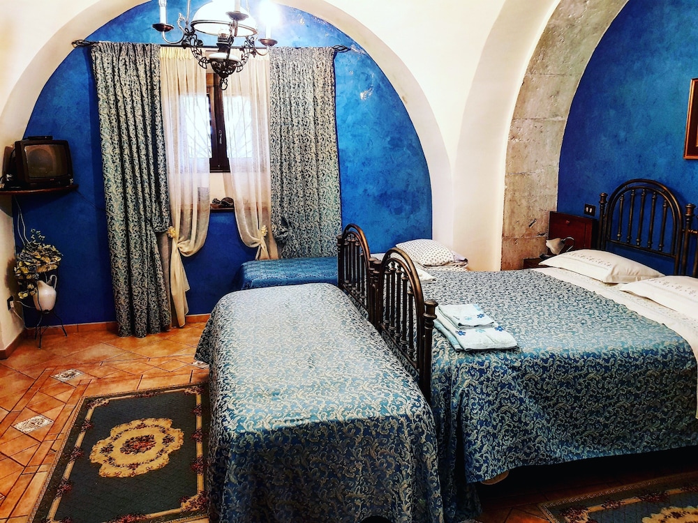 Superior Suite, Ensuite photo 1