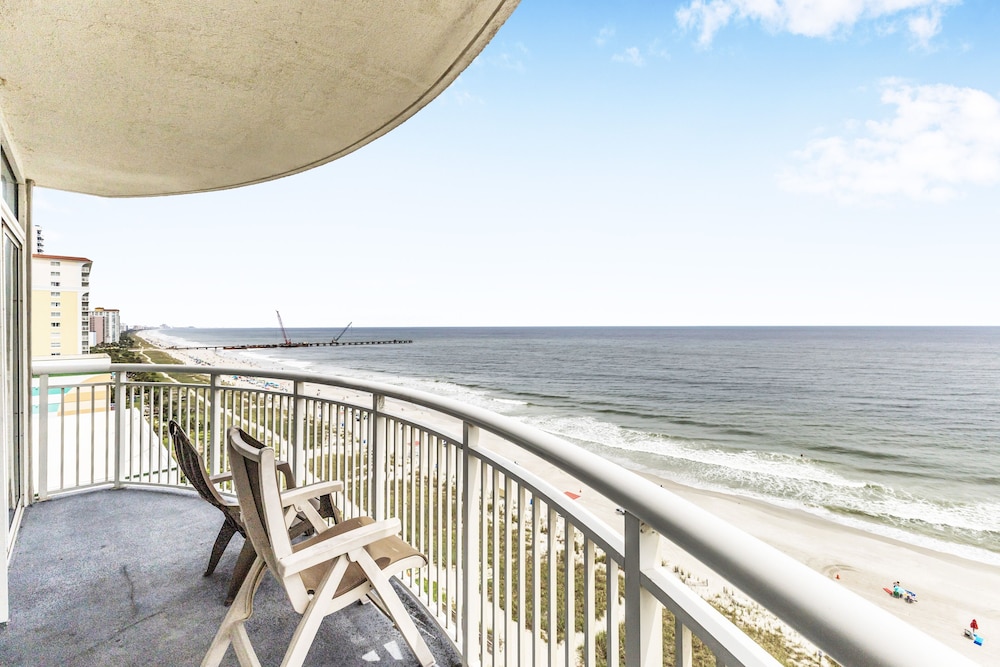 Condo, 2 Bedrooms