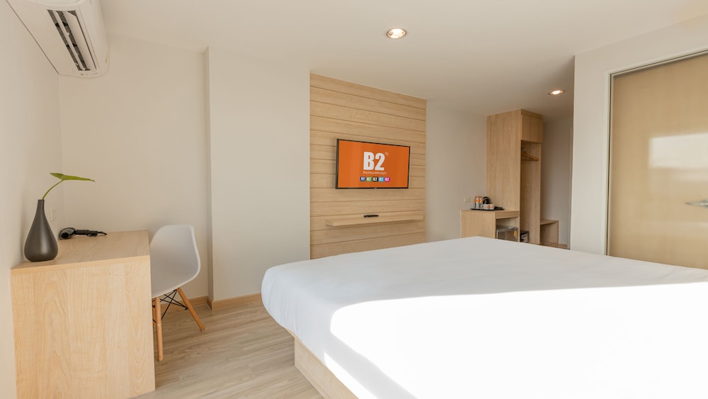 Superior Premier Room thumbnail 5