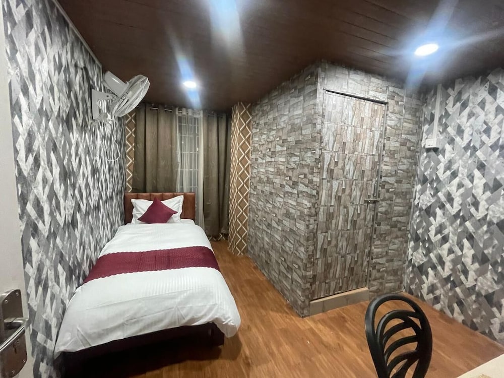 Single Room photo 1