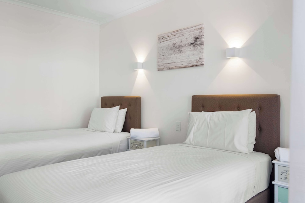 Standard Room, 2 Twin Beds, Garden View - Photo 5
