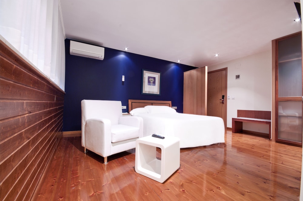 Superior Double Room - Photo 1