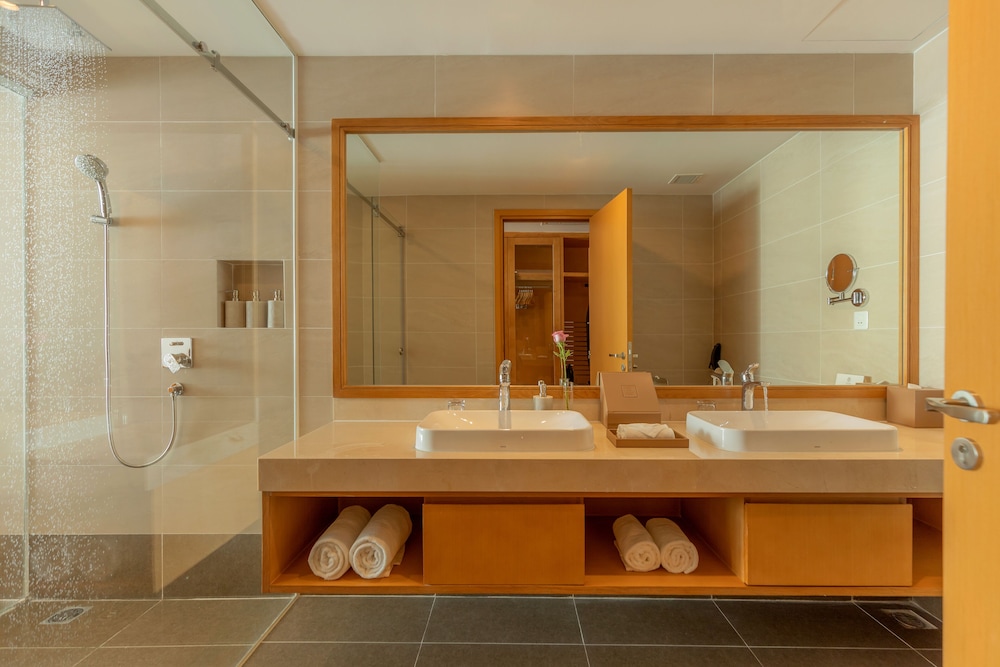 Grand Room, Ocean View - Photo 3