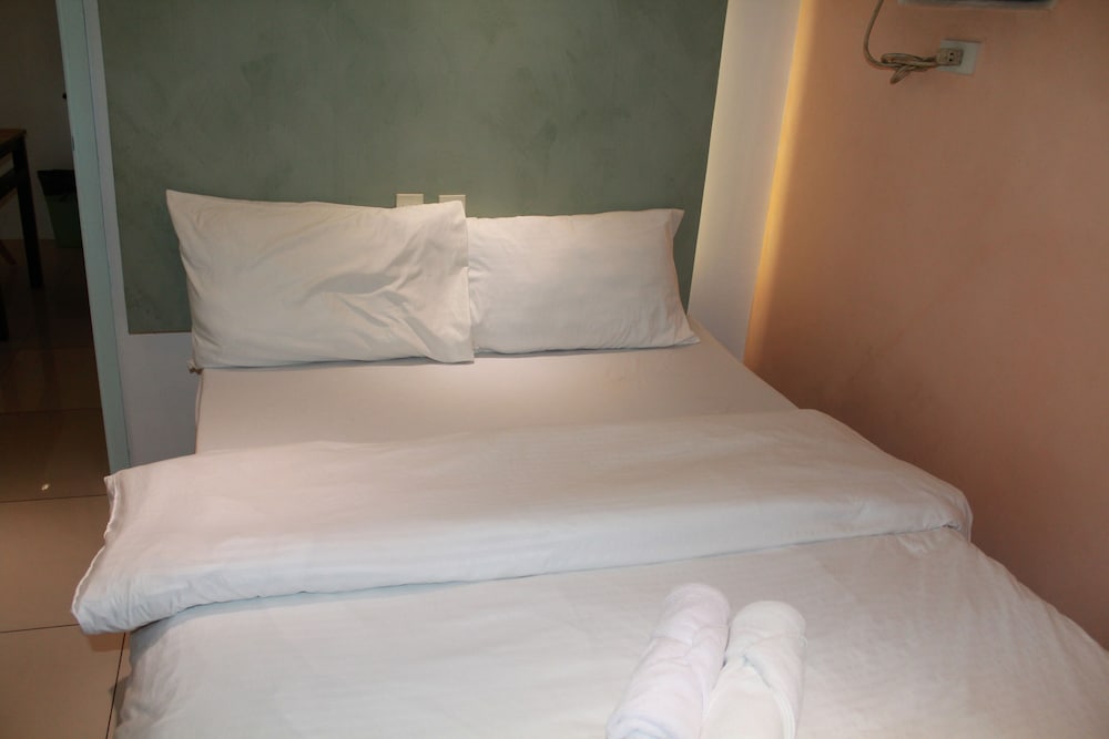 Family Suite, 2 Bedrooms, Non Smoking, City View photo 2