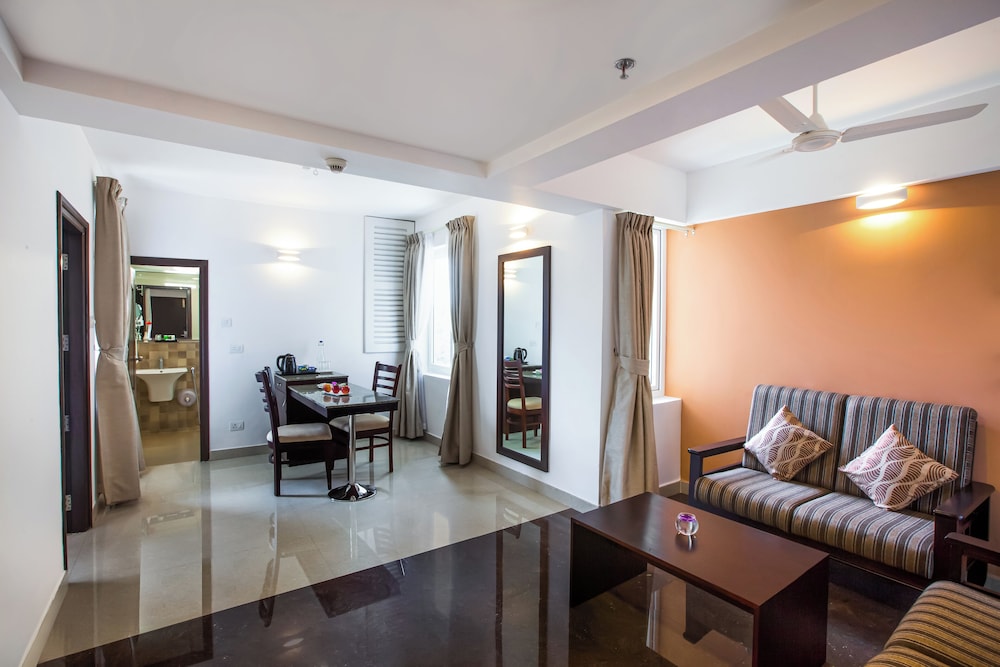 Mountain View Privilege Suite With Balcony - Photo 3