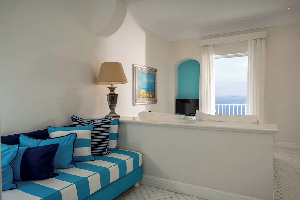 Junior Double Room, Terrace, Sea View photo 2