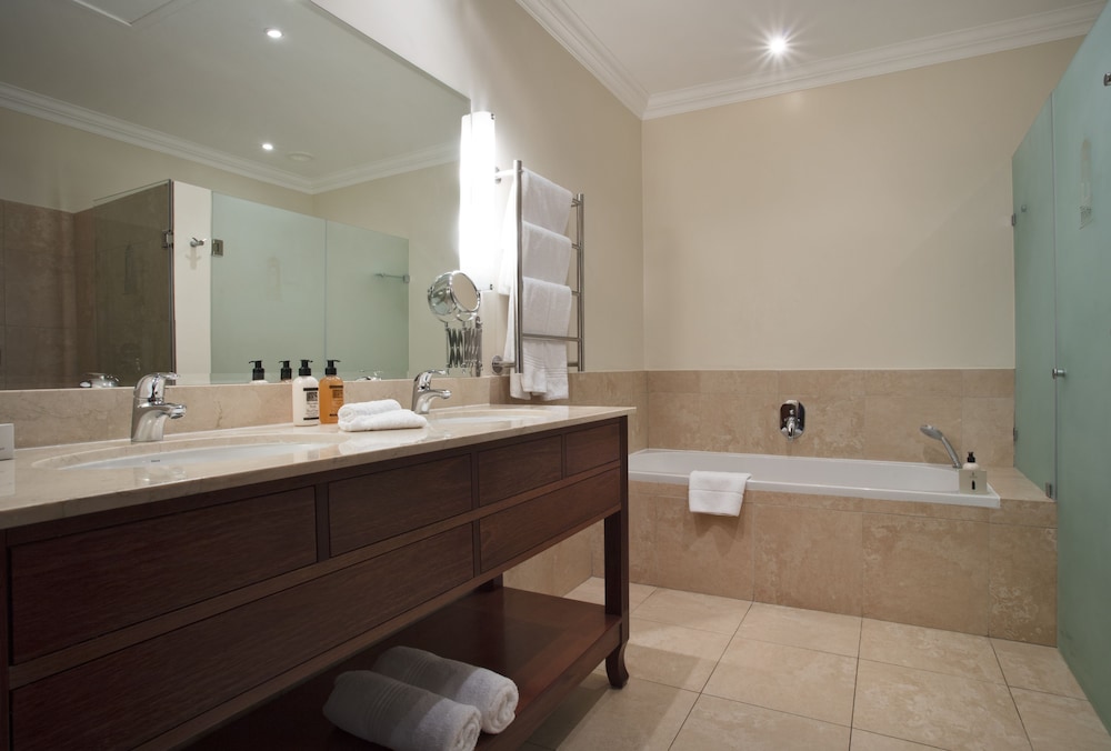 Executive Room, 1 Bedroom, Garden View