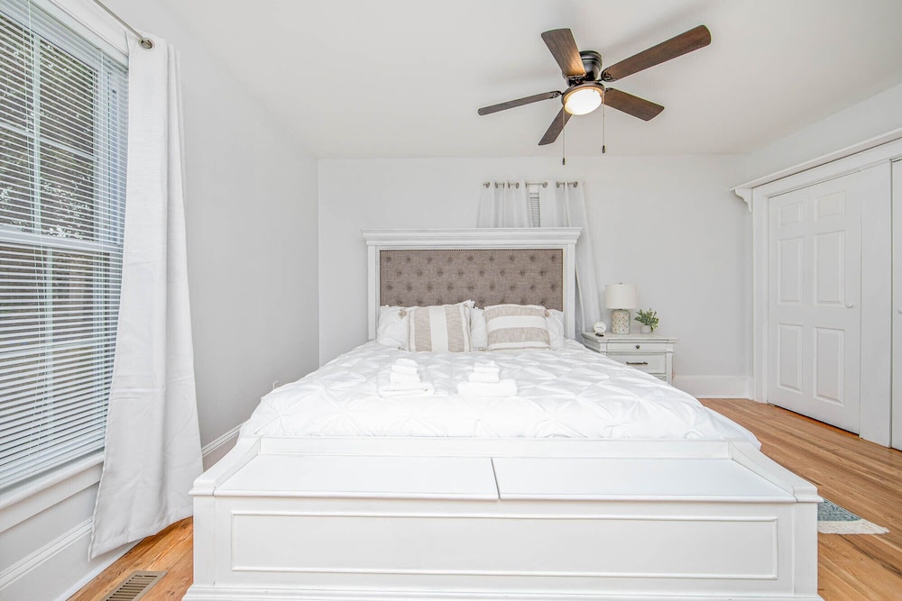 Family Apartment, 4 Bedrooms, 2 Bathrooms photo 3